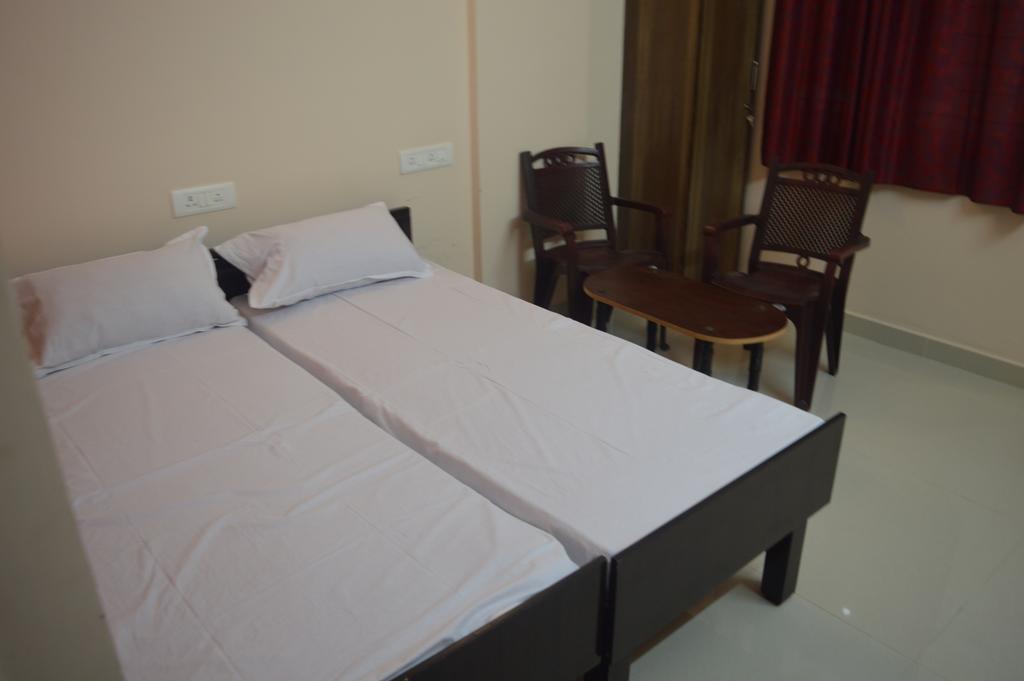 Sri Balaji Guest House バンガロール エクステリア 写真