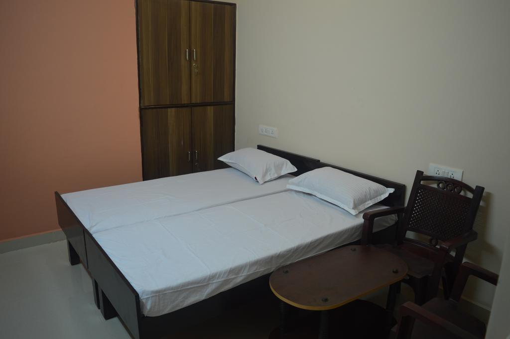 Sri Balaji Guest House バンガロール エクステリア 写真