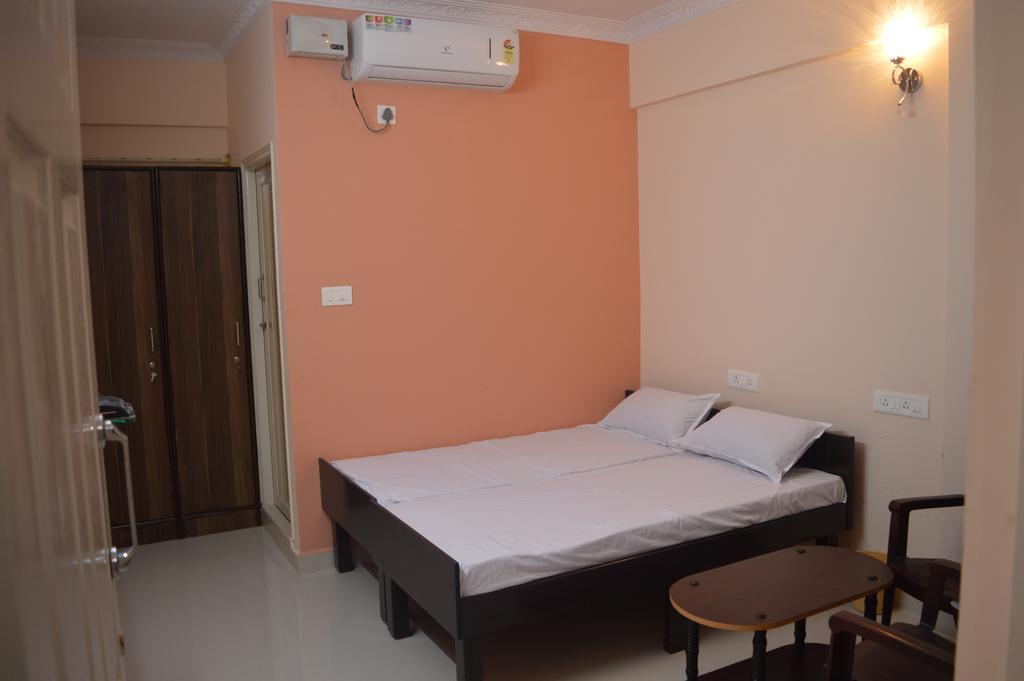 Sri Balaji Guest House バンガロール エクステリア 写真